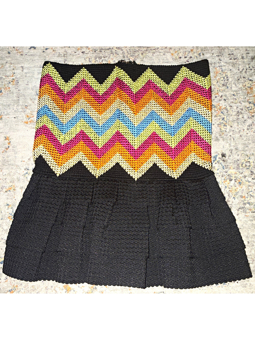 Gracia Womens M Black Multicolor Chevron Knit Pleated Lined Strapless Top A296